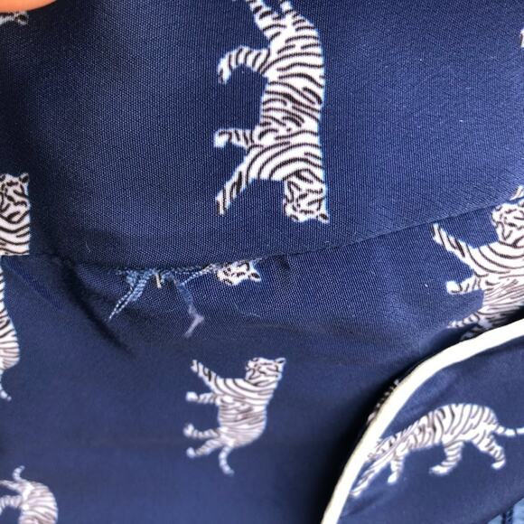 Cleobella Satin Tigers Print Pan Collar Sailor Crop Blouse Blue Small - Picture 6 of 12